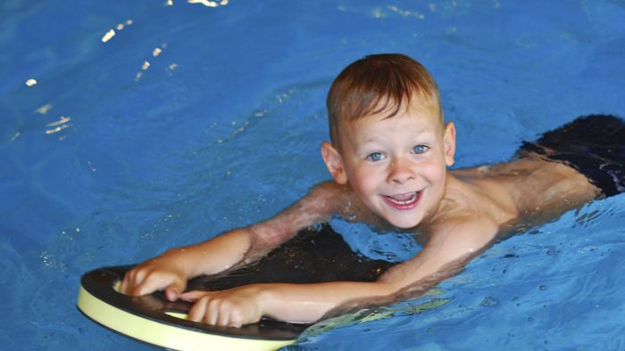 Lernen zu wenig Kinder schwimmen?