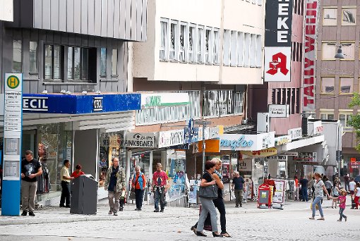 Die Stadt plant, gemeinsam mit den Inhabern und Händlern neue Regeln für die Optik in der Innenstadt – hier die Leopoldstraße – zu entwickeln. Foto: Schwarzwälder-Bote
