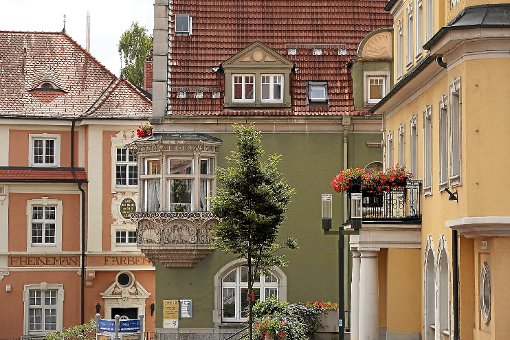 Die Jugendstilfassaden – wie hier in der Karlstraße – prägen das Bild der Donau­eschinger Innenstadt.  Foto: Maier Foto: Schwarzwälder-Bote