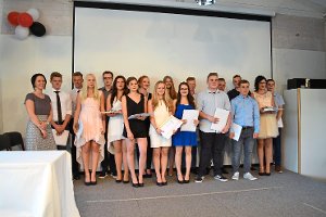 39 Realschüler wurden bei der Abschlussfeier im Bildungszentrum Sulzberg in Alpirsbach   verabschiedet. Foto: Schule Foto: Schwarzwälder-Bote