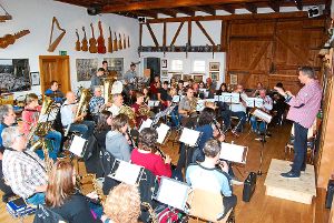 Mit intensiver Probenarbeit bereitet sich der Musikverein Betzweiler auf das Jahreskonzert vor.    Foto: Musikverein Foto: Schwarzwälder-Bote
