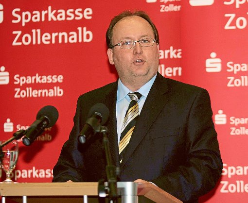 Rolf Niggel gibt sein Amt als Bezirksvorsitzender ab. Foto: Kara Foto: Schwarzwälder-Bote