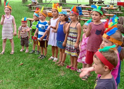 Der Stammheimer Kindergarten Gänsäcker wandelte auf den Spuren der Indianer. Foto: Kindergarten Foto: Schwarzwälder-Bote