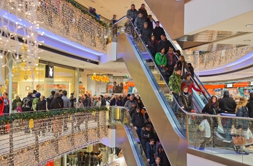 Der Einzelhandel geht in Endspurt des Weihnachtsgeschäfts und ist zufrieden mit dem Kaufverhalten der Kunden. Foto: dpa