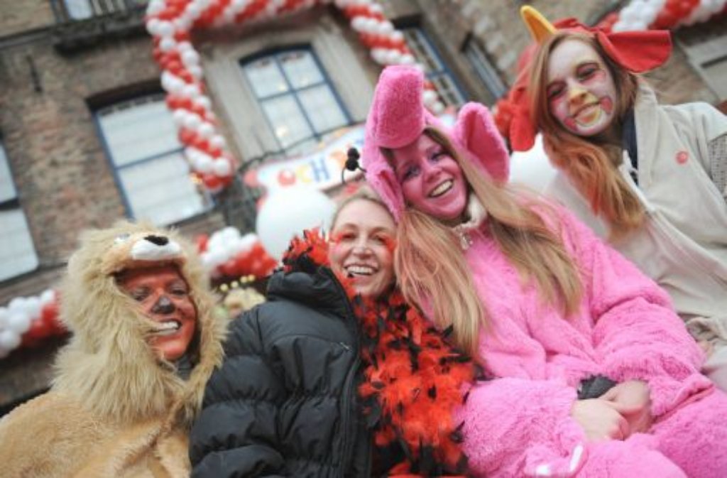 Mit den traditionellen Rosenmontagszügen in den rheinischen Hochburgen erreicht der Karneval seinen Höhepunkt. Klicken Sie sich durch die narrische Bildergalerie.