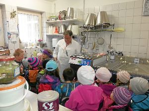 Schonacher Kindergartenkinder besuchen Triberger Eisdiele. Foto: Schwarzwälder-Bote