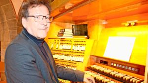 Wolfgang Ehni an der Orgel Foto: Thiercy