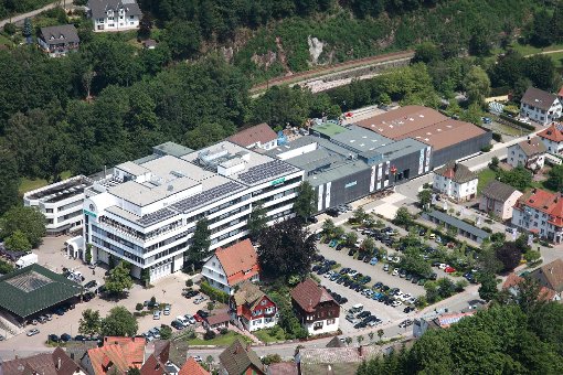 Die Hansgrohe SE im Jahr 2016: Ein stattlicher Firmenkomplex prägt das Bild. Fotos: Hansgrohe Foto: Schwarzwälder-Bote