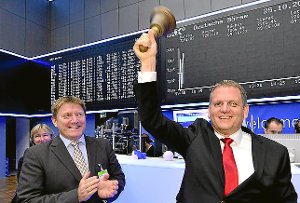 Die Hess-Vorstände Peter Ziegler (links) und Christoph Hess freudestrahlend beim Börsengang im Vorjahr. Gestern wurden beide gefeuert. Foto: SB-Archiv