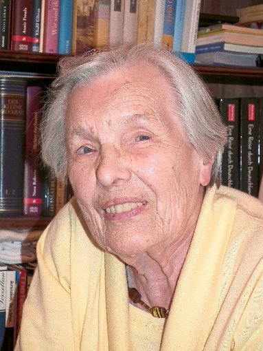 Hildegard Schäck feiert heute  90. Geburtstag. Foto: Stocker Foto: Schwarzwälder-Bote