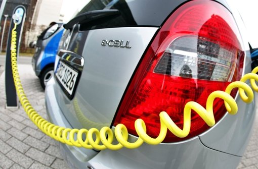 Die deutschen Autobauer erhalten in den nächsten Jahren einen Schub durch die stärkere Nachfrage nach E-Autos. Foto: dpa-Zentralbild