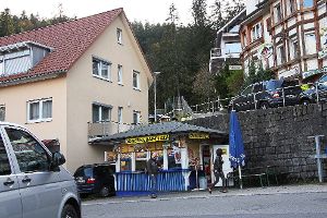 Der Imbiss gegenüber dem Schwarzwaldmuseum in Triberg soll nach dem Willen seines Besitzers abgerissen und neu aufgebaut werden.  Foto: Börsig-Kienzler Foto: Schwarzwälder-Bote