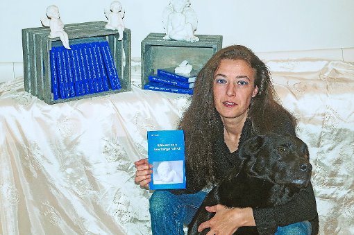 Michaela Läpple hat ein Buch über ihre außergewöhnliche Lebensgeschichte verfasst. Foto: Läpple Foto: Schwarzwälder-Bote