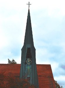 Nach über 40 Jahren Eingemeindung solle das Kirchturmdenken vonseiten der Stadtteile beendet werden, fordern Gemeinderäte aus Bad Liebenzell.  Foto: Fisel Foto: Schwarzwälder-Bote