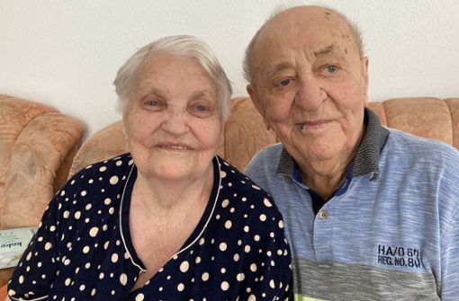 Maria und Peter Strack sind seit 76 Jahren zusammen und feierten in diesem Jahr ihre Kronjuwelenhochzeit. Foto: Bohnert-Seidel