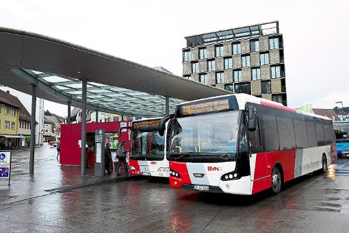 Im Busverkehr im Kreis Calw soll der Stundentakt flächendeckend Einzug halten.  Foto: Fritsch/Bernklau