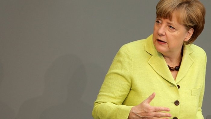 Merkel: Aufklärung erstes Gebot