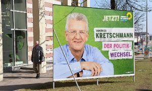 Der Politikwechsel, wie  auf großen Plakaten von den Grünen angekündigt, wird mit Spannung erwartet.  Foto: Hopp