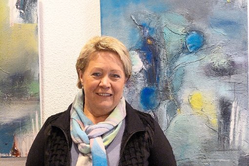 Lange Zeit malte sie keine Bilder mehr. Jetzt stellt Margot Sindlinger ihre neuen Kunstwerke im Rathaus aus.           Foto: Koso Foto: Schwarzwälder-Bote