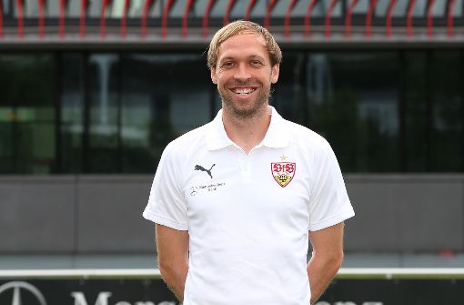 VfB-II-Trainer Andreas Hinkel freut sich über den Punktgewinn. Foto: Baumann