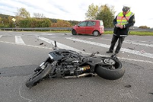 Bei einem Unfall auf der B 294 bei Bad Wildbad ist ein Motorradfahrer schwer verletzt worden. (Symbolfoto) Foto: Eich
