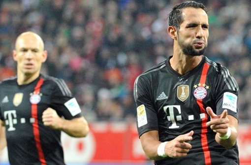 Reingeballert: Münchens Mehdi Benatia (rechts) bejubelt seinen Treffer. Foto: dpa