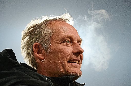 Seit fünf Jahren ist Christian Streich im Amt – damit ist er dienstältester Trainer in der Bundesliga und nicht nur deshalb ein echtes Unikat. Foto: Seeger