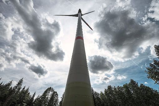 Vier Windkraftanlagen sind auf dem Hohenlochen zwischen Hausach und Oberwolfach geplant.  Foto: Archiv: Weigel
