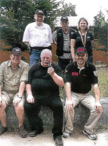 Die Teilnehmer der Liga-Runde (vorne, von links): T. Klein, P. Wilde und R. Gruska sowie (hinten, von links) H.-J. Rapp, E. Saile und M. Schneckenburger. Foto: Rapp Foto: Schwarzwälder-Bote