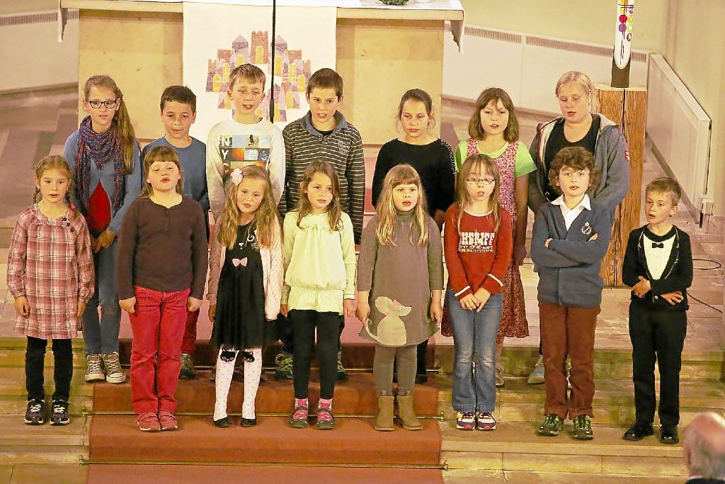 Schwierig zu singen – gut gemeistert: Der Kinderchor begeisterte die Zuhörer in der Christuskirche in Tumlingen mit dem Lied Bino Batata.