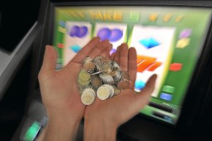 83 Geldspielautomaten gibt es derzeit in Nagold. Sie sollen nach einem neuen Modell besteuert werden.   Foto: SB-Archiv