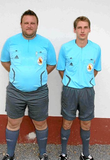 Kai Matthias Scheffler (links) und Jens Bormann vom SSC verstärken in der neuen Saison den Schiedsrichterkader.  Foto: Minzer Foto: Schwarzwälder-Bote