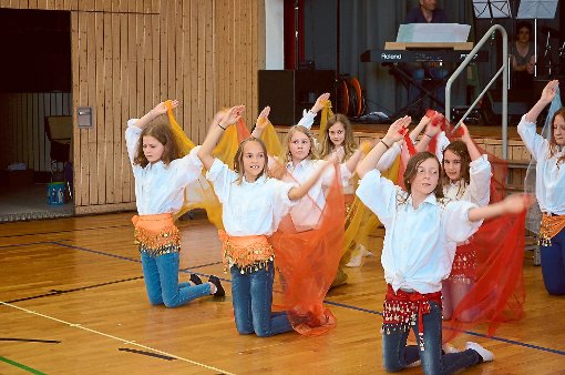Ostelsheimer Kinder begeisterten mit der Aufführung eines fantasievolle Zirkusmusicals.  Foto: Bausch Foto: Schwarzwälder-Bote