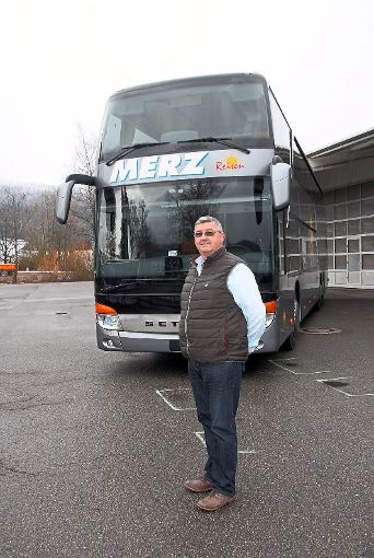 Uwe Zimmermann fährt seit 30 Jahren unfallfrei  die Busse der Firma Merz. Foto: Lutz Foto: Schwarzwälder-Bote