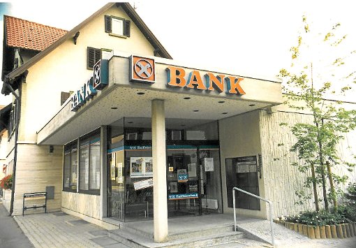 So kannte man den 1974 erstellten Bankanbau mit Schalterhalle. Letztere schloss mit dem Bezug des neuen Bankgebäudes 1996 ihre Pforten. Foto: Schwarzwälder-Bote