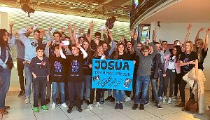 Unterstützung aus der Heimat: Rund 40 Fans reisten mit zum Finale nach Köln, um Josua beizustehen. Foto: av