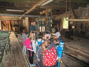 Die Kinder lernten das Innere der Mühle kennen. Foto: Hort Foto: Schwarzwälder-Bote