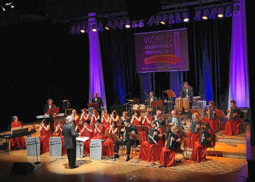 Das Orchester Hohnerklang spielt zum Jubiläum in der Beffendorfer Halle. Fotos: Veranstalter Foto: Schwarzwälder-Bote