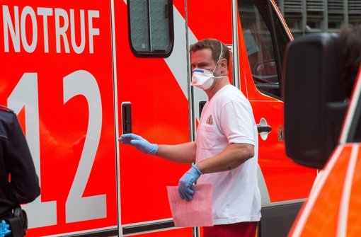 In Leipzig wird der möglicherweise mit Ebola infizierte Mann weiterhin auf der Isolierstation behandelt.  Foto: dpa