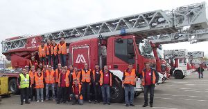 23 Mann stark besichtigte die Abteilungswehr Neufra das Magirus-Werk in Ulm. Foto: Feuerwehr Neufra Foto: Schwarzwälder-Bote