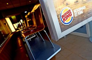 Können die geschlossenen Burger-King-Filialen bald wieder Hamburger verkaufen? Foto: dpa