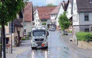 Mit allen Mitteln gegen Lärm: In Eutingen könnte in der Ortsdurchfahrt bald Tempo 30 gelten.  Foto: Hopp