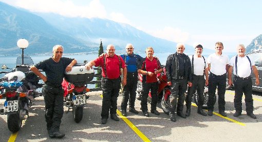 Für Motorradfahrer gibt es kaum ein schöneres Ausflugsziel als den Gardasee. Das dachten sich auch die Motorradfreunde aus Bad Imnau und Trillfingen. Foto: Motorradfreunde Foto: Schwarzwälder-Bote