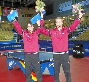Julian Mohr (links) und Dominik Scheja freuen sich über die Bronzemedaille bei der DM in Wetzlar. Foto: Klaiber Foto: Schwarzwälder-Bote