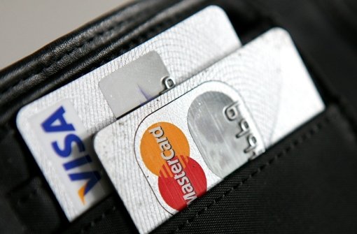 Kreditkarten - praktisch, aber sie können teuer werden. Foto: dpa
