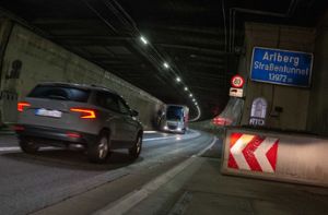 Der Arlbergtunnel ist mit 14 Kilometern Länge einer der längsten Straßentunnel Europas. Tausende Autos und Lkw benutzen ihn täglich. Foto: Zeitungsfoto.At/Liebl Daniel/apa/dpa