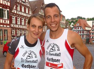 Carmen Keppler und Tim Weber füllen den Trophäenschrank der Cool Runner. Foto: Cool Runner