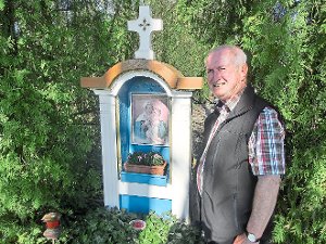 Seit über 25 Jahren betreuen Konrad Beck und seine Frau Doris das Marien-Bildstöckle in Grosselfingen. Jetzt suchen sie nach einem Nachfolger.   Foto: Hecht Foto: Schwarzwälder-Bote