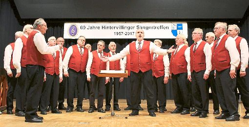 Die Chorgemeinschaft Dauchingen/Gunningen war Gastgeber der letzten Veranstaltung des Hintervillinger Sängertreffens in der Dauchinger Festhalle.  Foto: Preuß Foto: Schwarzwälder-Bote