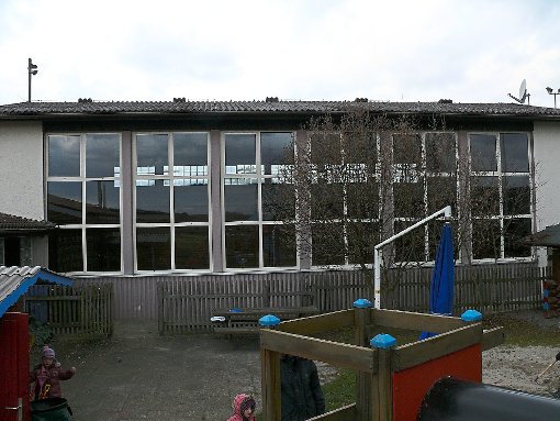 Die Täbinger Halle, die an den Kindergarten angrenzt, soll in den kommenden Jahren saniert werden. Foto: Archiv Foto: Schwarzwälder-Bote